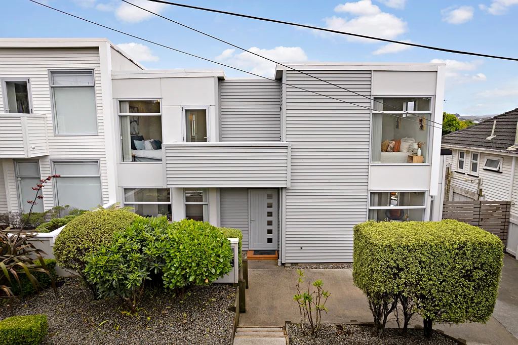 Johnsonville 2chambre Sunny, Modern Townhouse Living