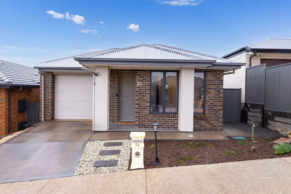 24 Mullamar Way, Gawler East, SA 5118