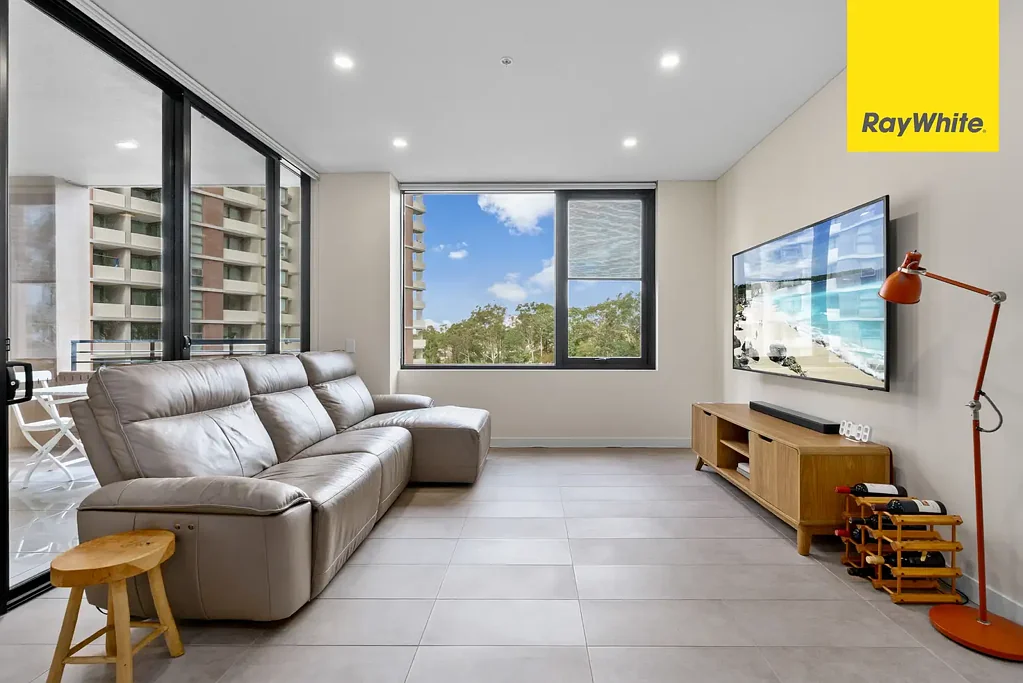 Macquarie Park 2房 近新宽敞106平米 2卧公寓 Frasers Property开发 Midtown MacPark尊贵 便捷邻近Macquarie Centre Near-New 106sqm 2-Bedroom Apartment