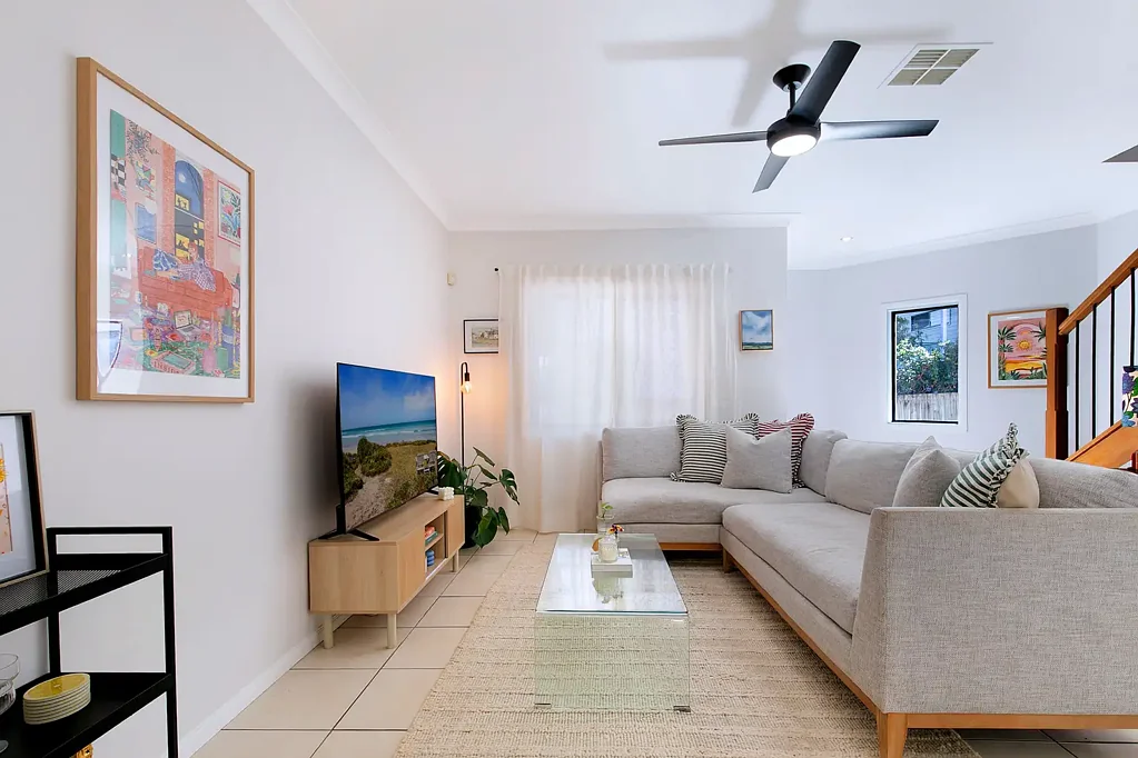 Carina 3ਬੈੱਡਰੂਮ Superb Comfort, Layout & Location for this Stunning Townhouse!