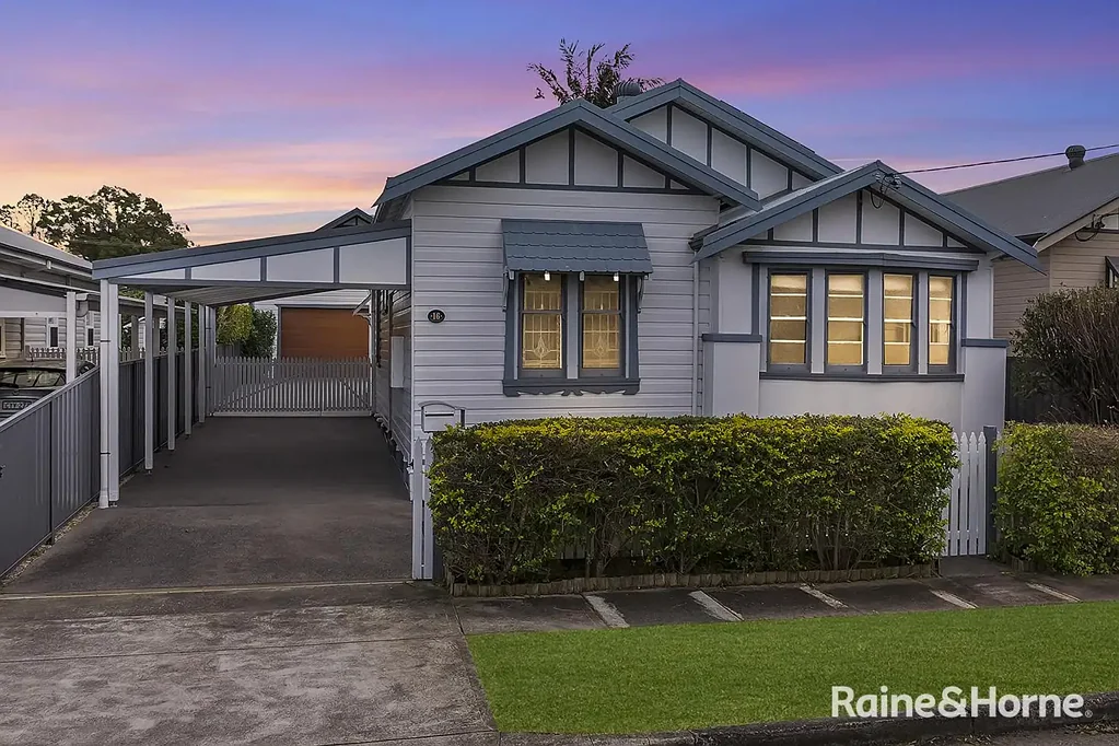 16 Poitrel Street, New Lambton, NSW 2305