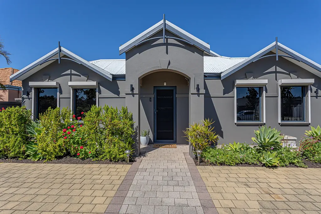 15 Keith Griffith Drive, Darch, WA 6065