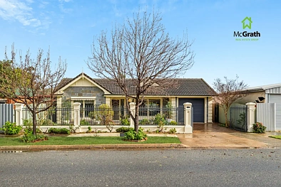 Woodville South 3 Slaapkamer Charming Stone-Fronted Home