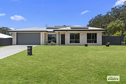 91 Windsor Street, Woodford