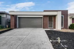 6 Devine Drive, Pakenham