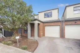 1/29 Loretta Boulevard, Tarneit