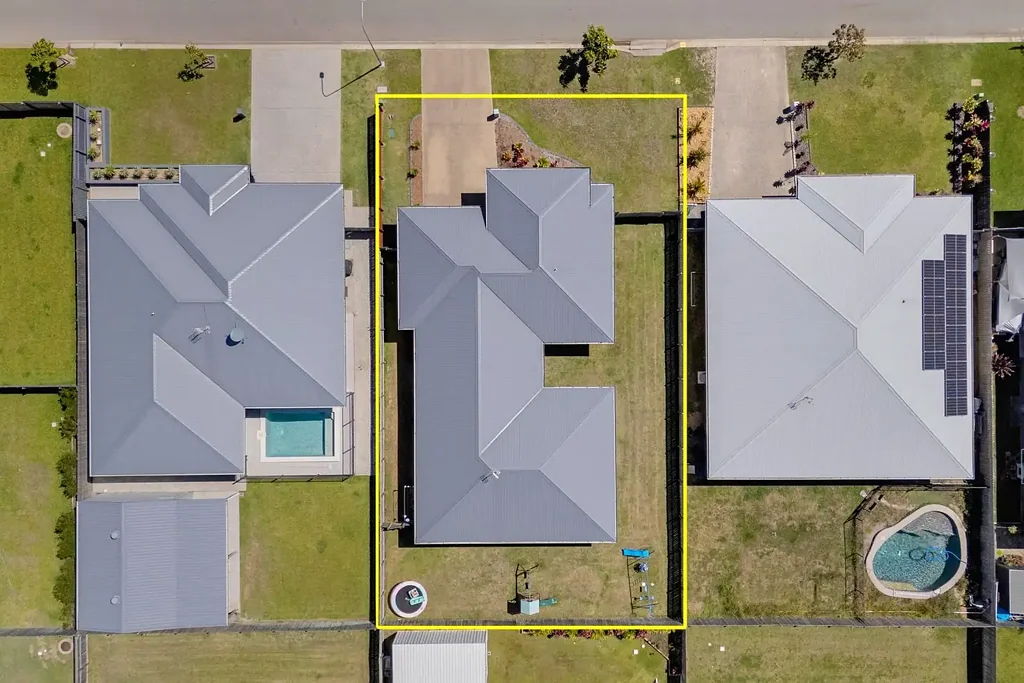 14 Riberry Court, Mount Low, QLD 4818