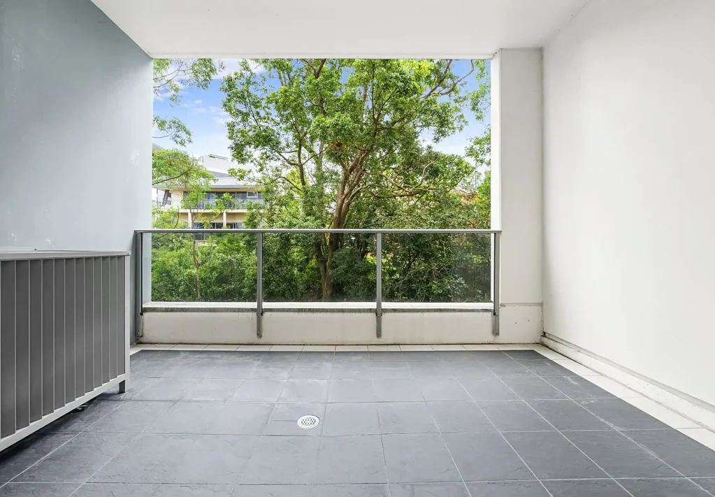 Gordon 2Moenga Sunlit North-Facing with an Expansive Study Room or 3rd Bed