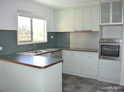 48 Leichhardt Drive, Moranbah, QLD 4744, 6 Bedrooms, 2 Bathrooms, House