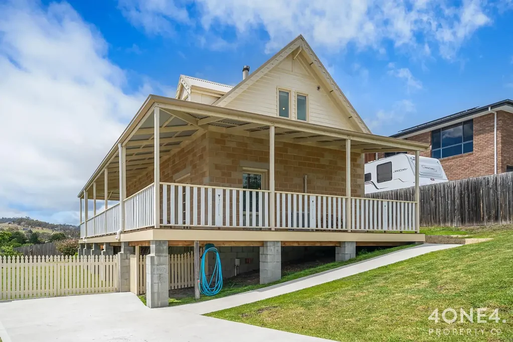 17 Joshua Street, Mornington, TAS 7018
