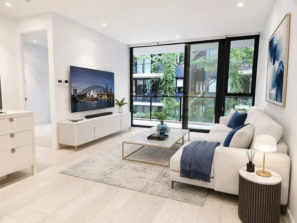 Tranquil Contemporary Apartment Facing Courtyard - Eve