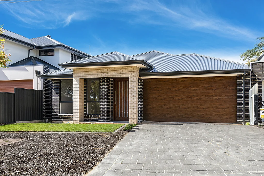 2B Elizabeth Crescent, Valley View, SA 5093