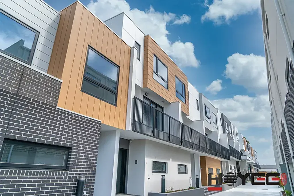 Stylish 3-Bedroom Tri-Level Townhouse in Prime Location