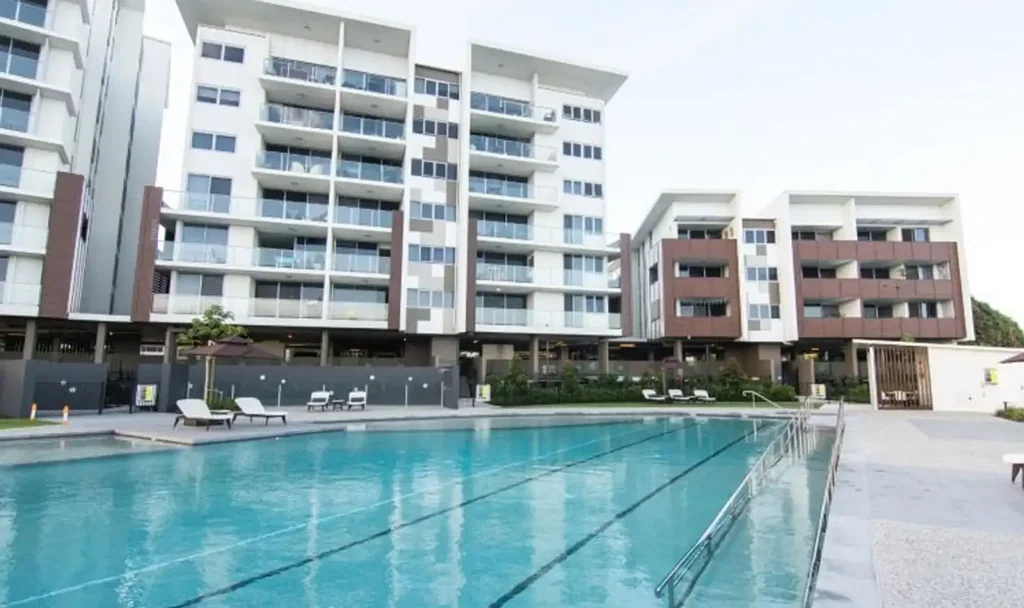 Stunning Waterfront Living in Anchorage Apartments – Hope Island