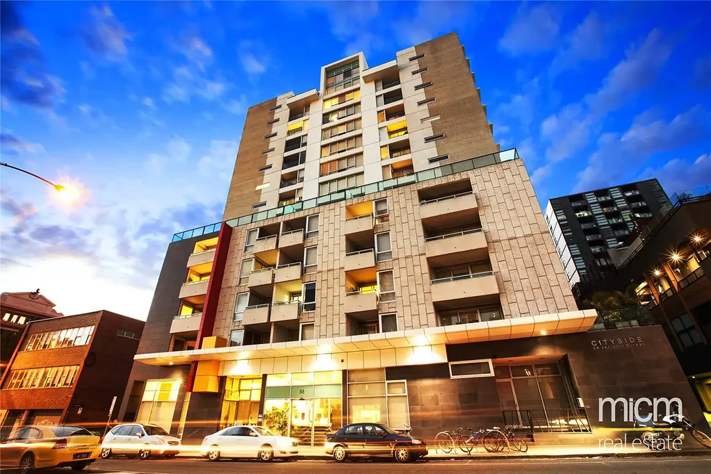 UNFURNISHED Spacious 3 bedroom Apartment