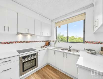 4/72 Cobden Street, Kew, VIC 3101, 2 Bedrooms, 1 Bathrooms, Apartment