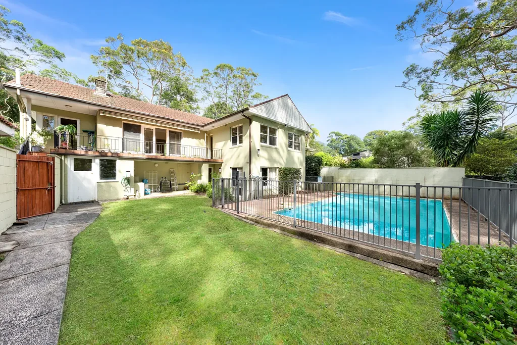 Chatswood 4房 背靠国家公园 朝北采光充足 1千多平土地 游泳池露台 Chatswood便捷生活 Renovate, Extend or Create Your Dream Home on 1,212sqm (STCA)