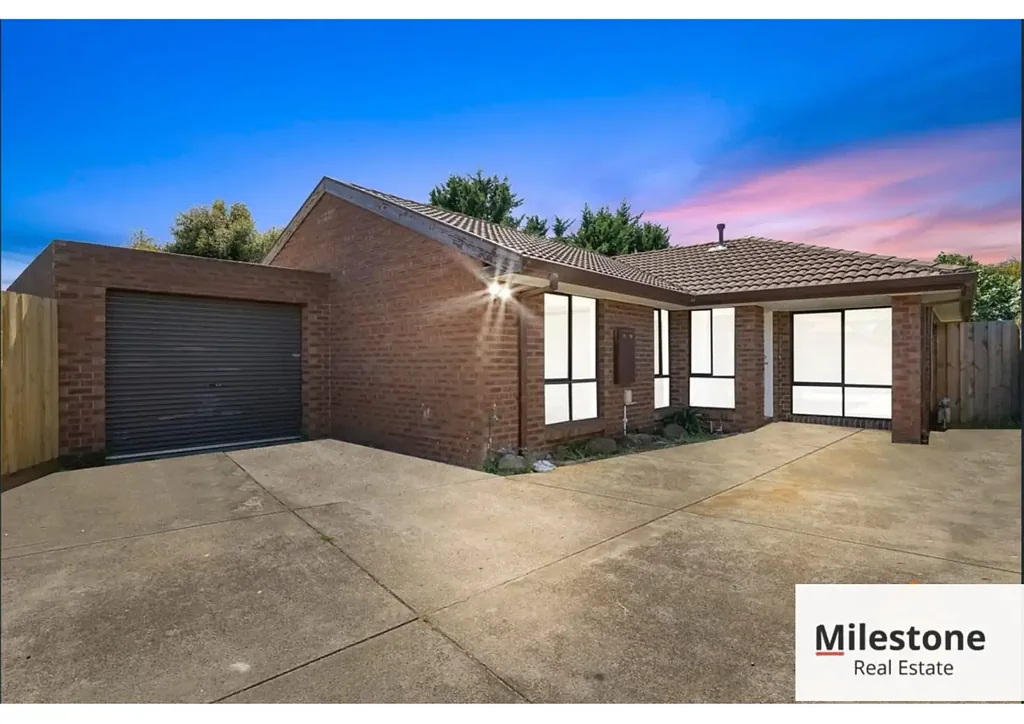 Werribee 3कमरा *****388msq BLOCK - Ready To Invest Or Move In*****Close to Werribee Station