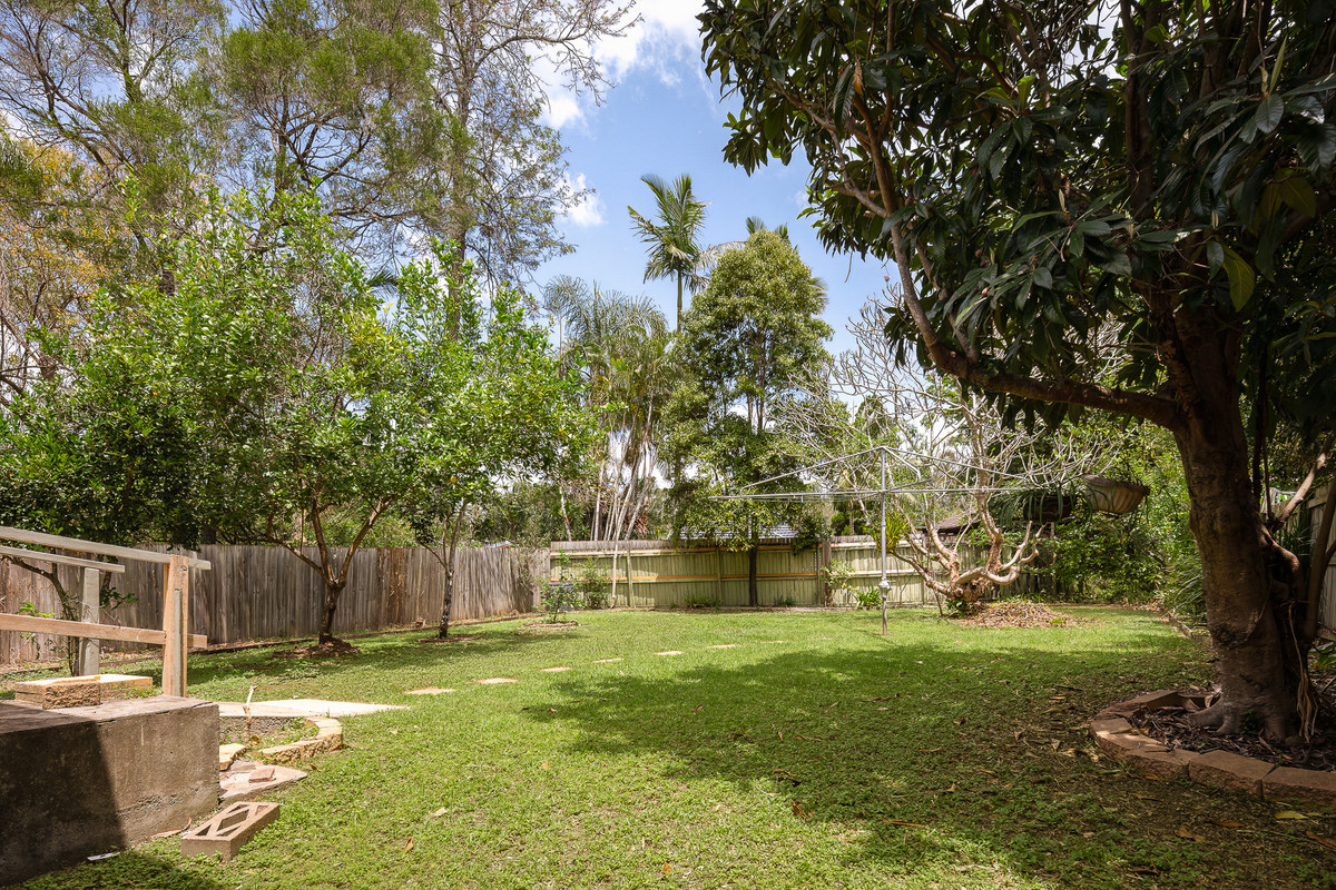 24 ARAGON ST, INDOOROOPILLY QLD 4068, 0 phòng ngủ, 0 phòng tắm, House