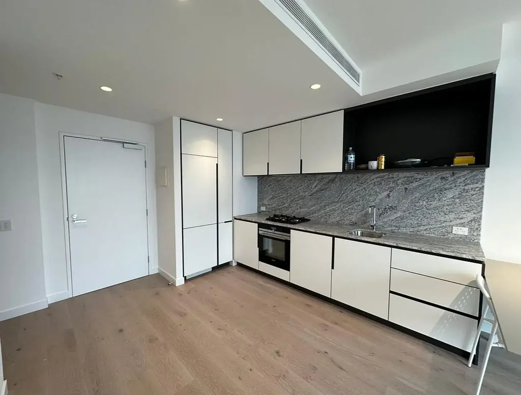 THE BRIEF:
One Bedroom Apartment in Prime Melbourne Location