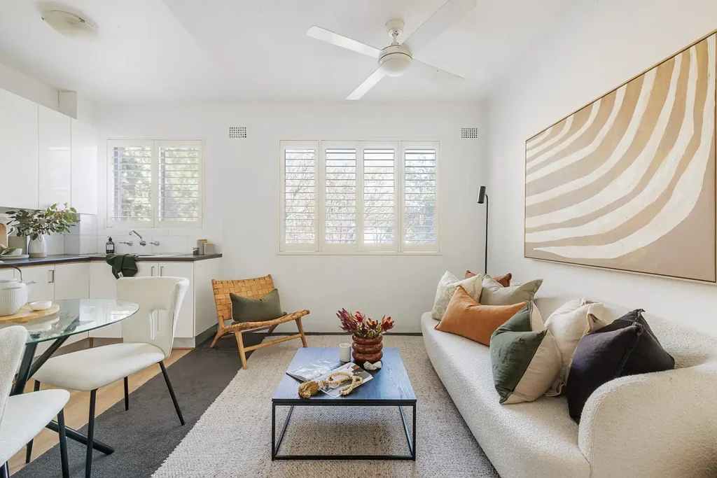 Fresh and bright unit with village address