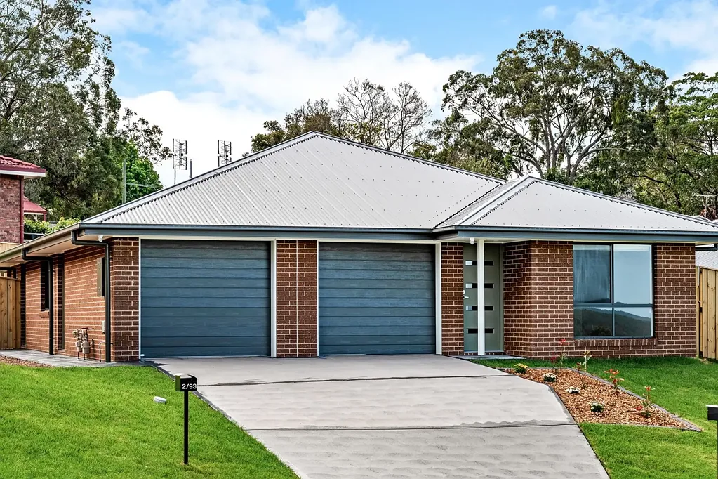 2 Bedroom Duplex with yard