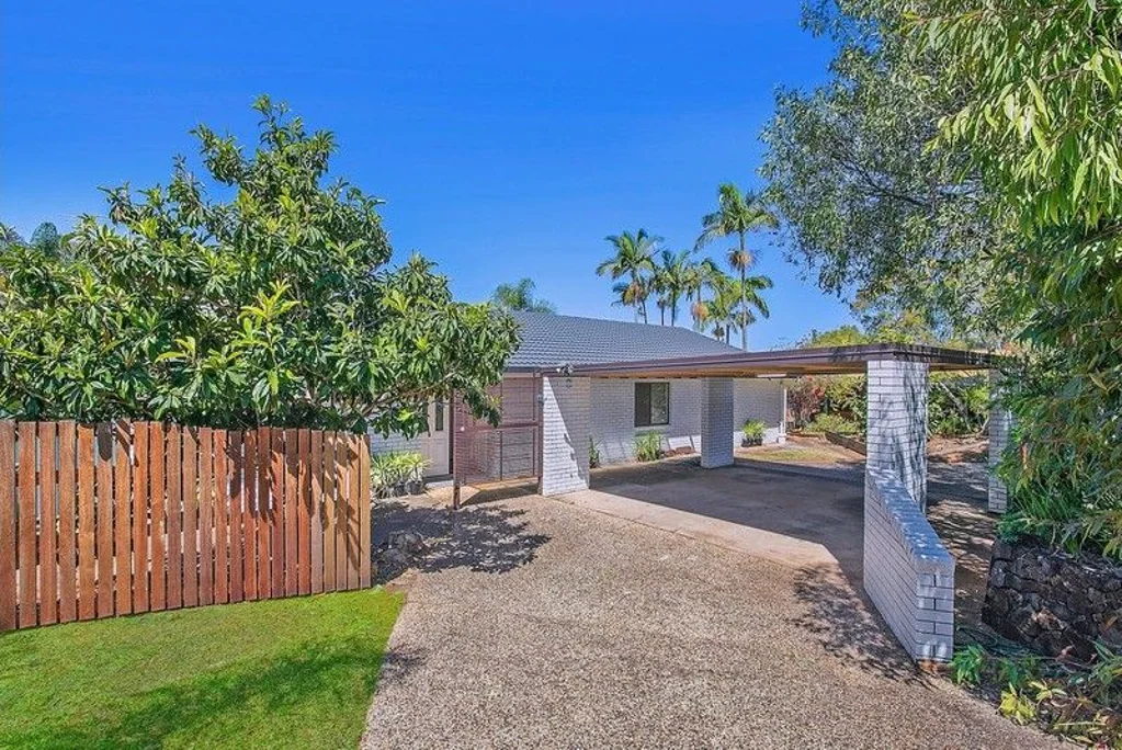Address Withheld, Bridgeman Downs, QLD 4035