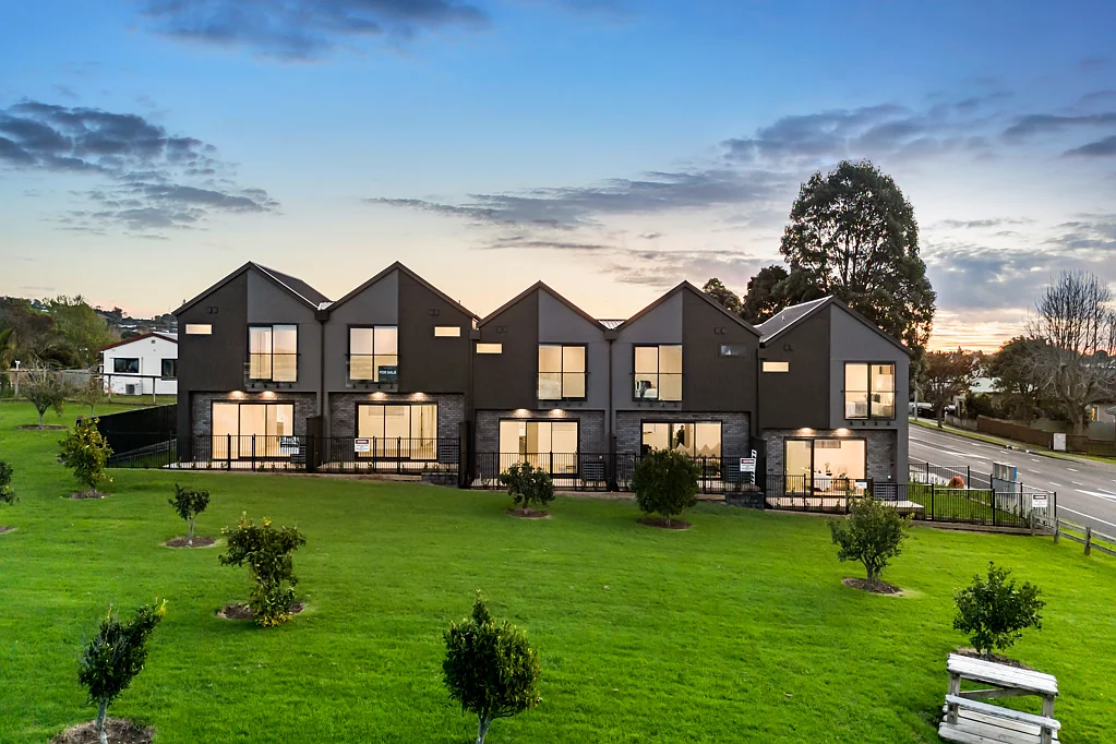 Pukekohe 3部屋 Reserve Views & Prime Location