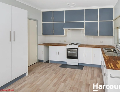 1 & 1a Henry Street, Horsham, Horsham, 6房, 3浴, House