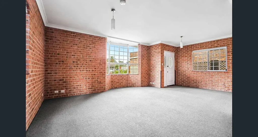 THREE-BEDROOM HOME, WALK TO BEACH