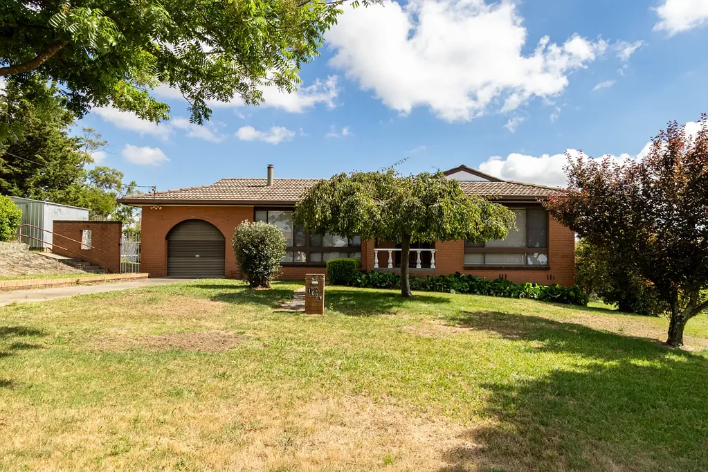 Walcha 3房  Family Home with additional Block of Land