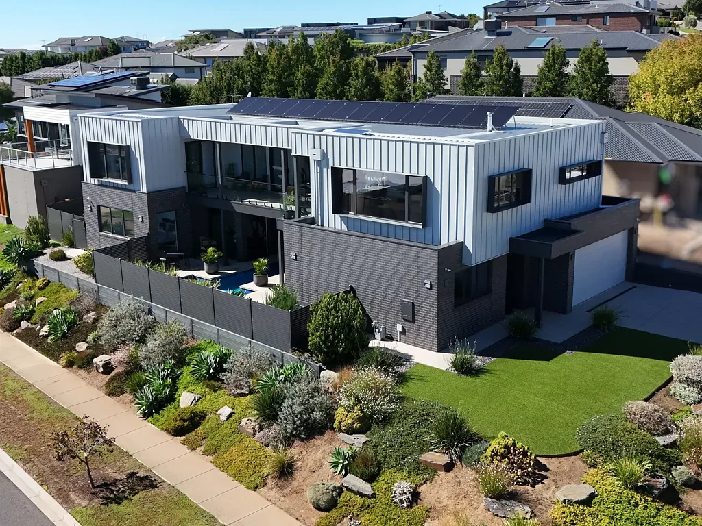 Highton 4 Slaapkamer Intergenerational living with uninterrupted panoramic views.