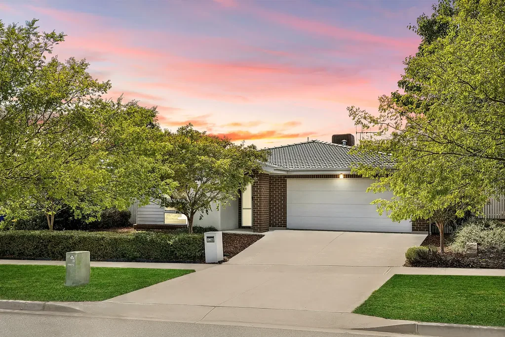 19 Rylstone Crescent, Crace, ACT 2911