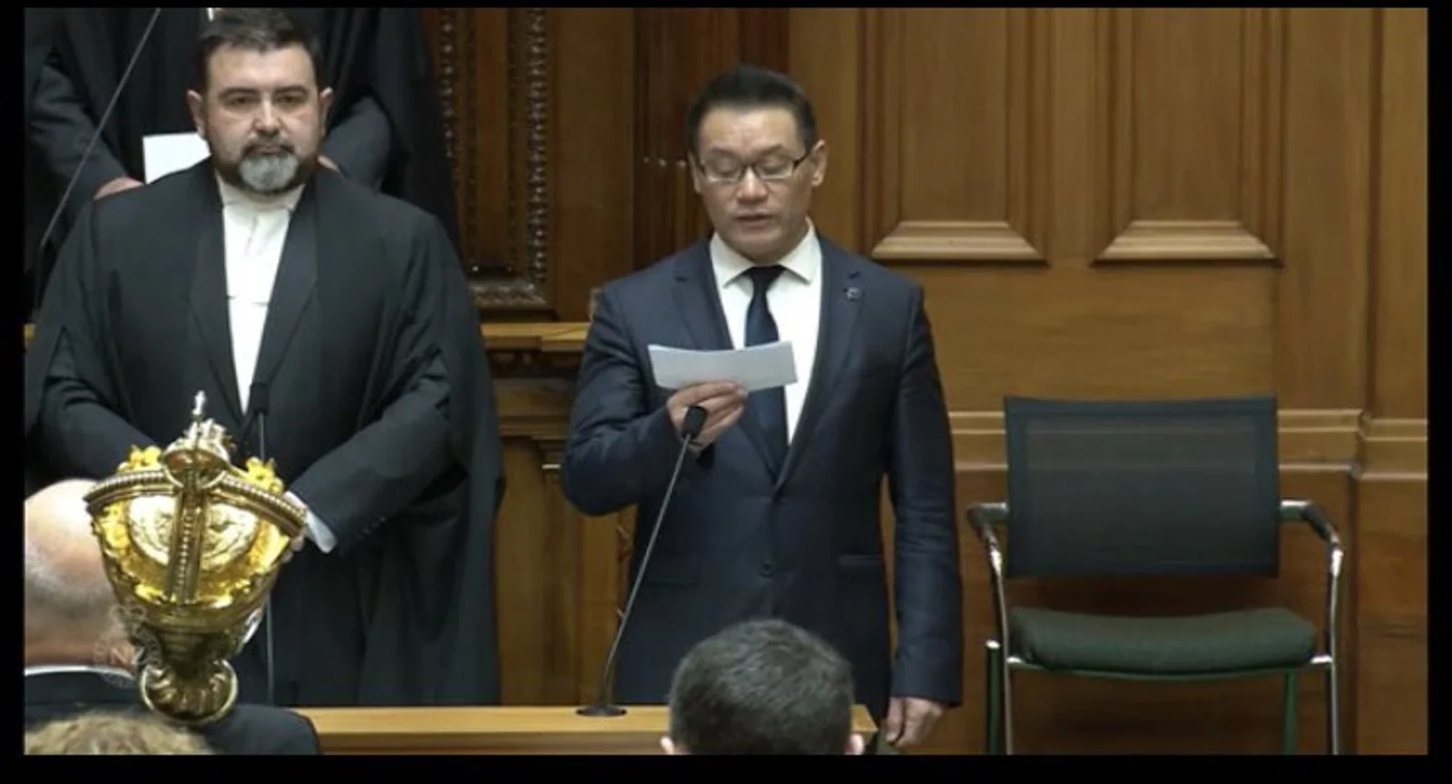 历史一刻！新西兰国会再次响起中文祷告！