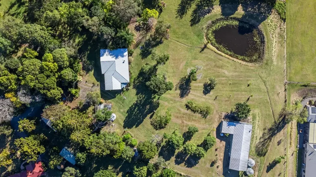 The Dawn 3ਬੈੱਡਰੂਮ Small Acreage Project Property with Massive Shed!