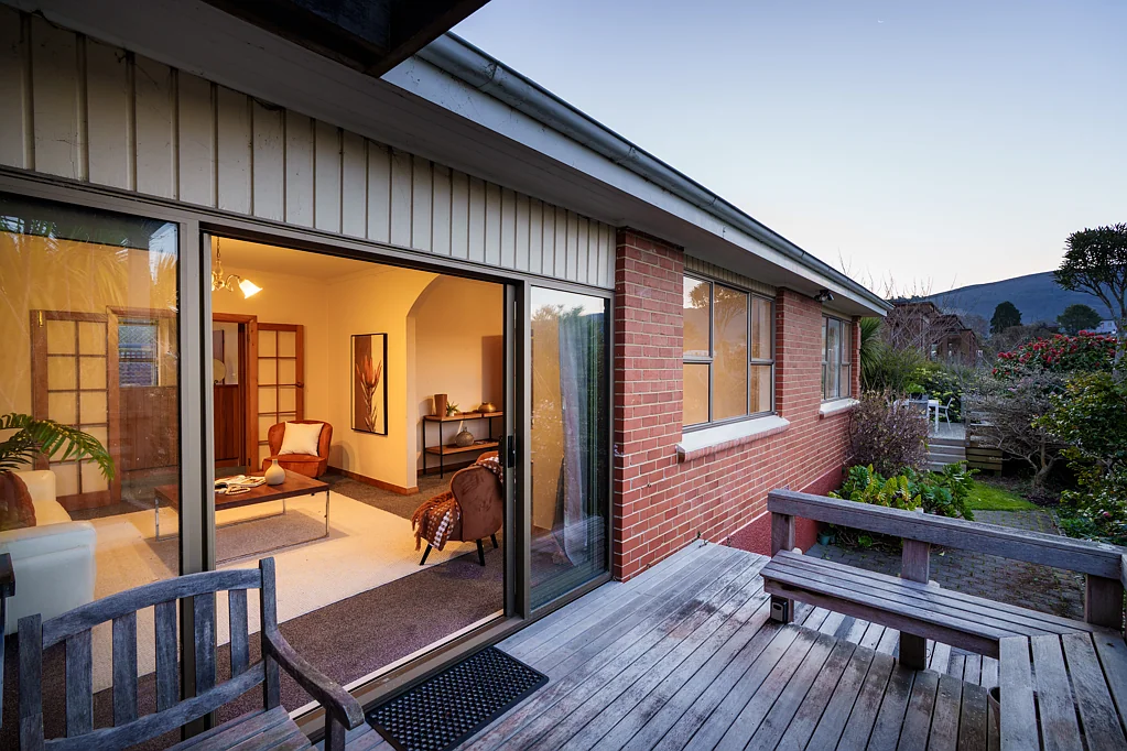Maori Hill 3침실 Views, Sun and Single Level Living