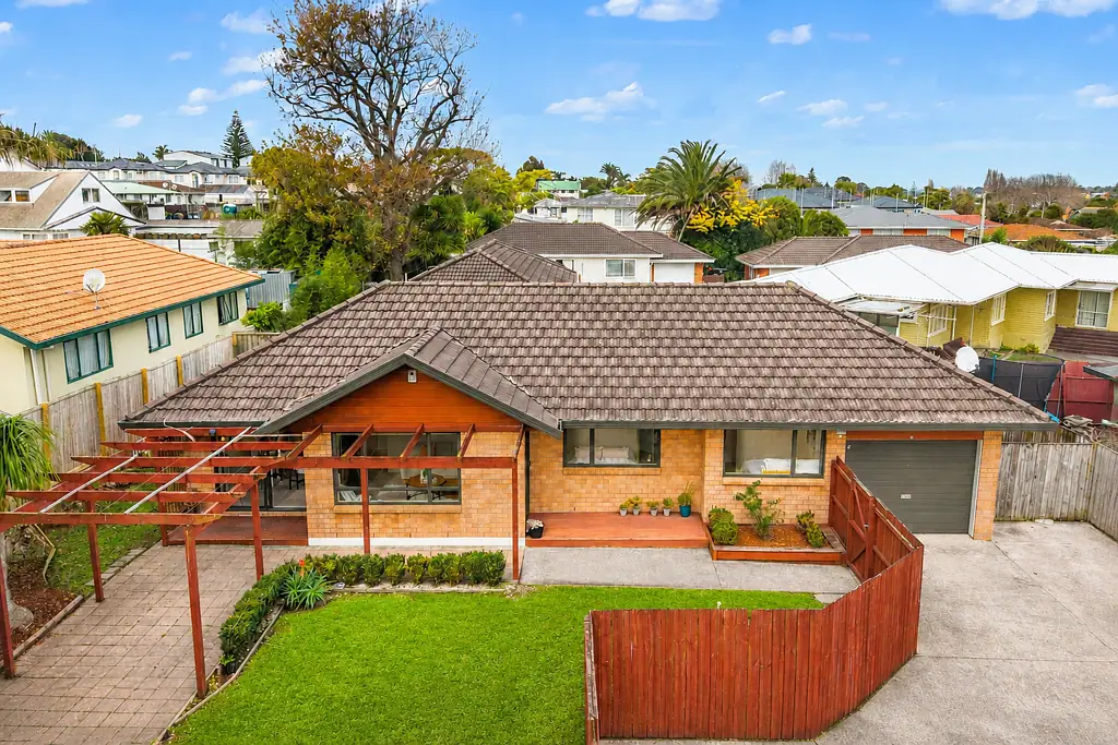 Manurewa 3房  Classic Brick & Tile Beauty