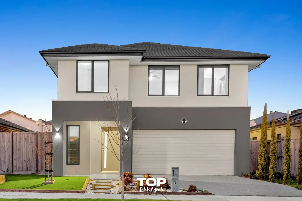 49 Khan Boulevard, Clyde North, VIC 3978