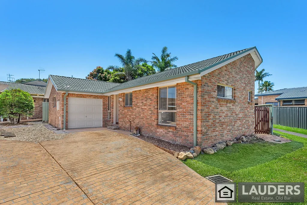 2/7 Paradise Close, Old Bar, NSW 2430