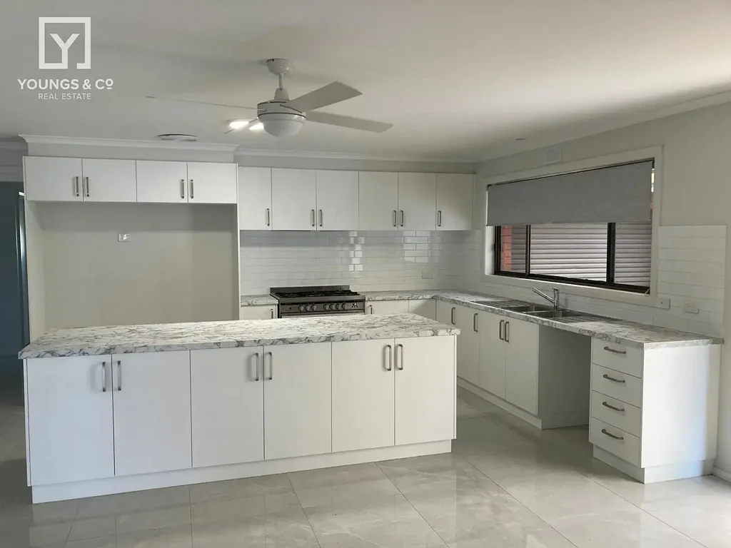 Newly renovated 4 bedroom home close to GV Health!