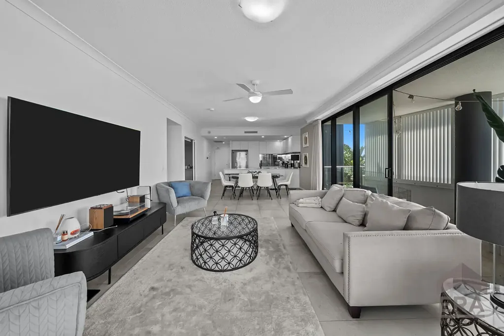 Fully Furnished Waterfront 142m2 Three Bedroom Corner Apartment