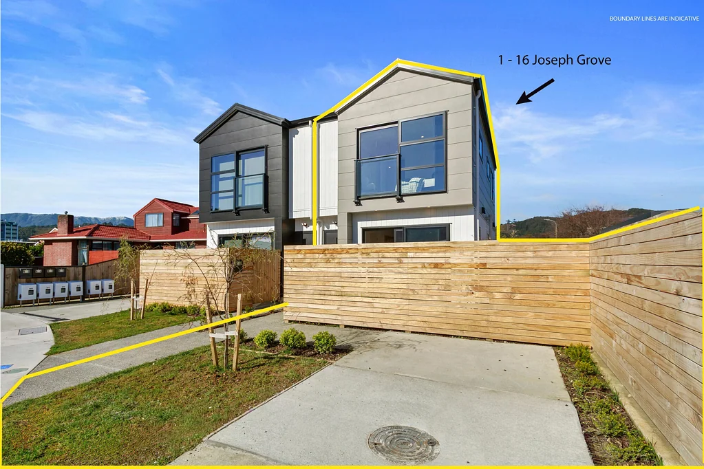 Elderslea 2房  Near New & Architecturally Designed Townhouse