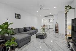 302/70-74 Carl Street, Woolloongabba