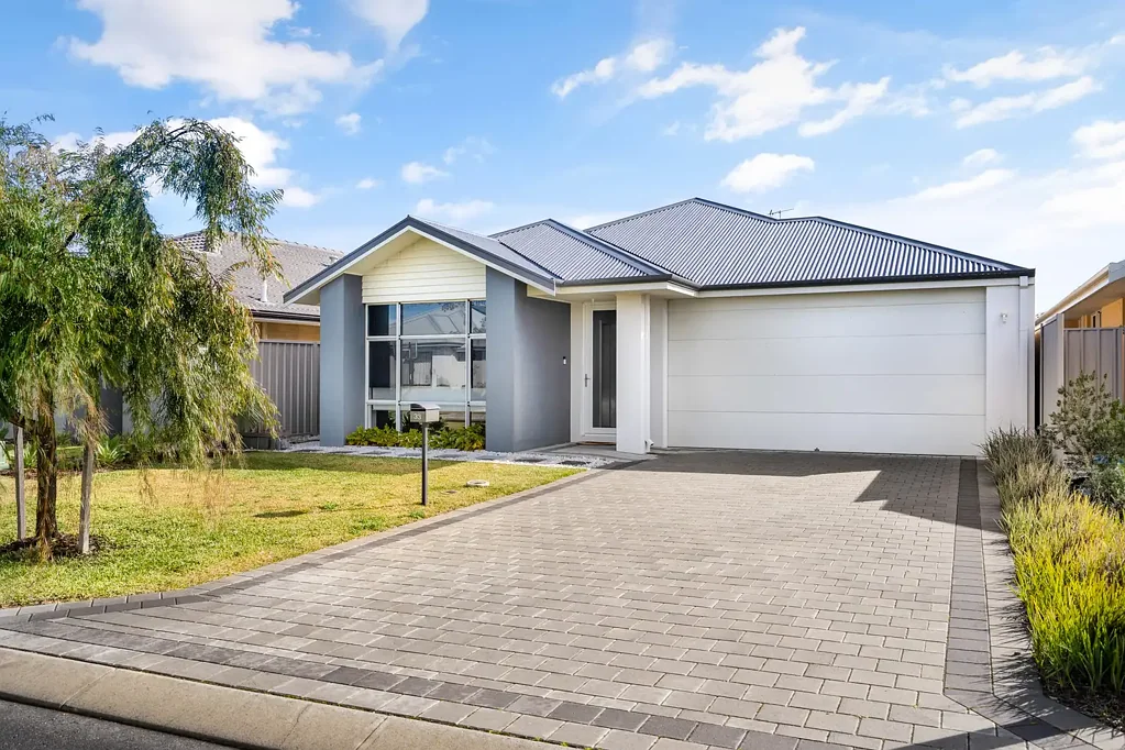 33 Pavilion Crescent, Geographe, WA 6280