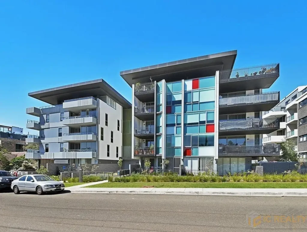 Asquith 2 Bedroom Spacious | Stylish & Superbly Located Apartment in the Heart of Asquith