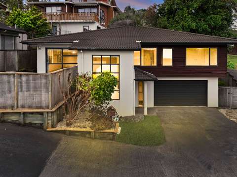 Bucklands Beach 3房  Stunning Family Home in Macleans Zone