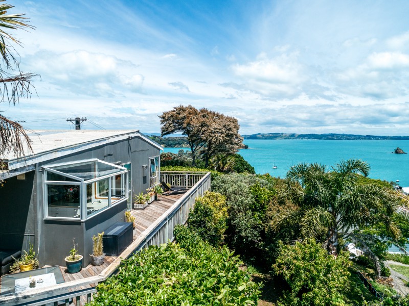 7 Omiha Road, Omiha, Auckland, 2 Bedrooms, 1 Bathrooms