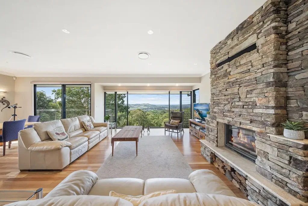 Mount Vincent  THE JEWEL OF MOUNT VINCENT, Lower Hunter Valley