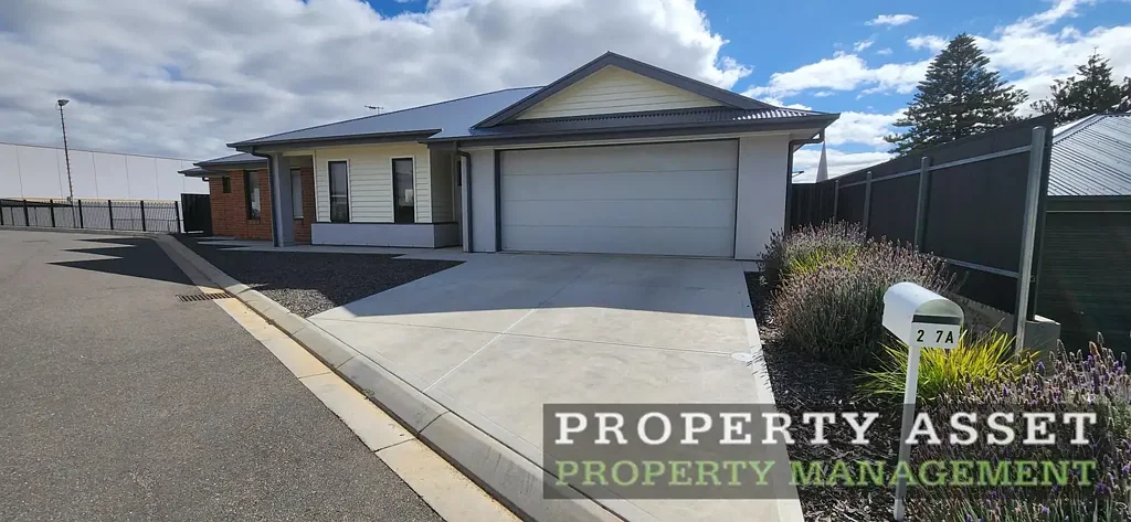4 Bedroom Home In The Heart of Murray Bridge