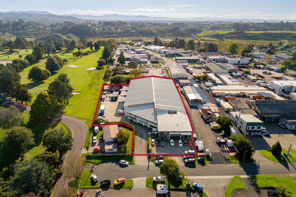 Tauranga Central Outstanding opportunity: occupy or invest